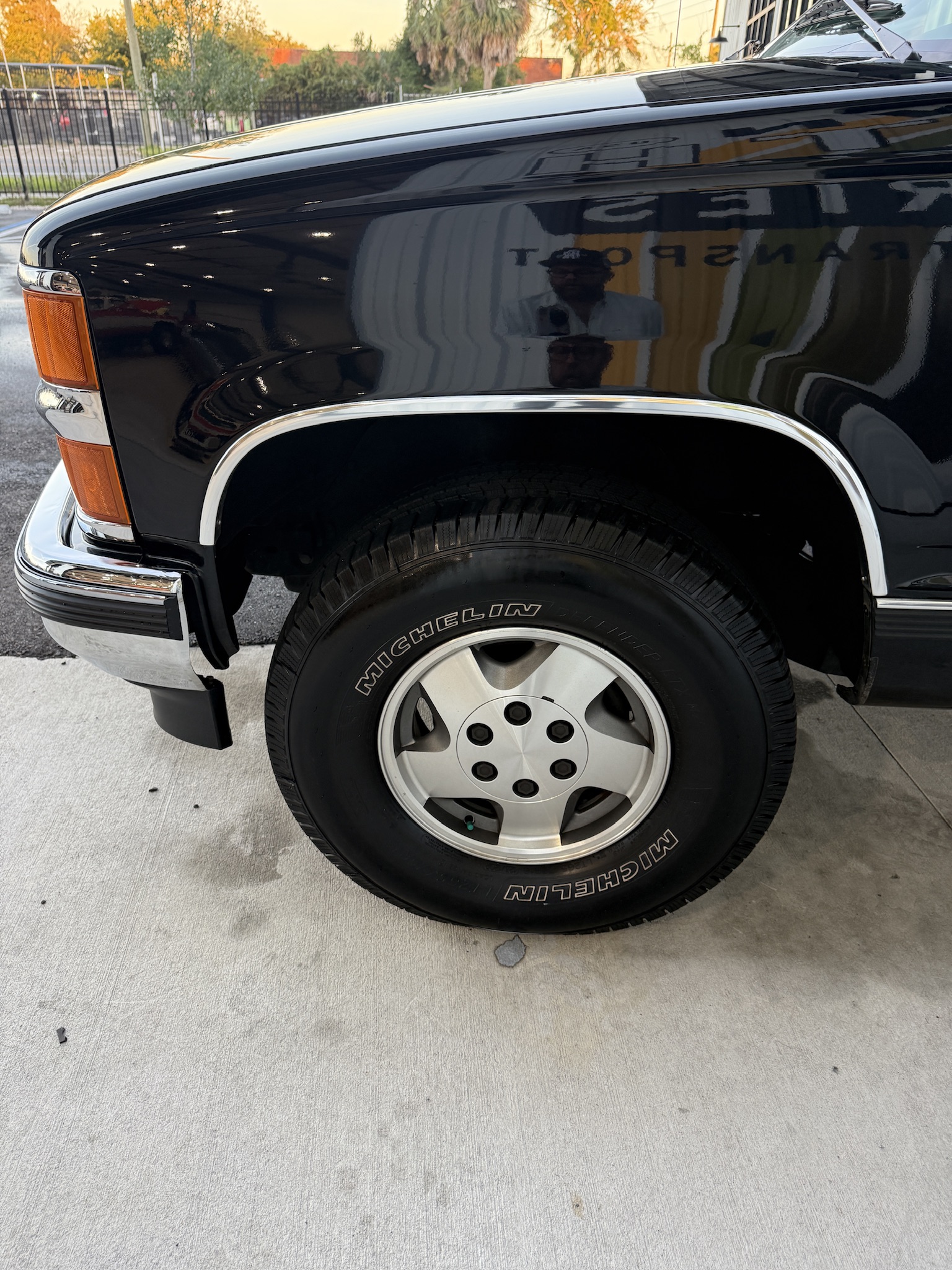 70303E66-0B3A-4A05-9E10-F0D10014D704_1_102_o