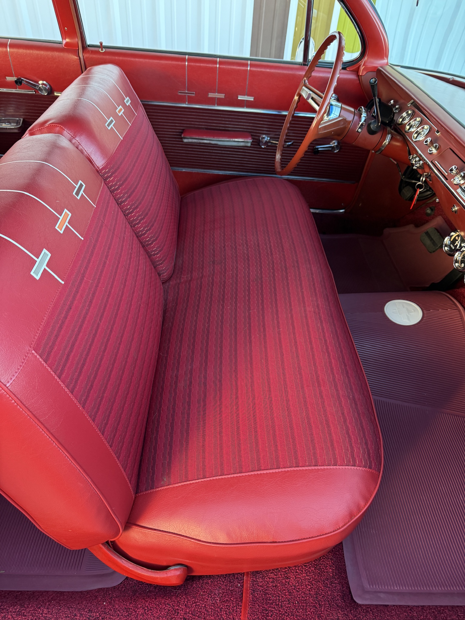 354F0AA1-1D48-47BA-B3CB-0046E32E9BE2_1_102_o